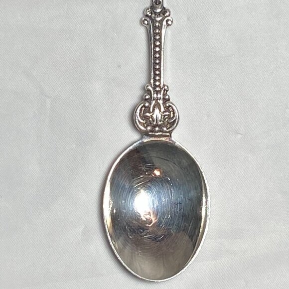 Souvenir Spoon Water Bearers Man Woman Silver Tone 4 3/4” Marked 90 HOLLAND. EUC - Picture 4 of 7